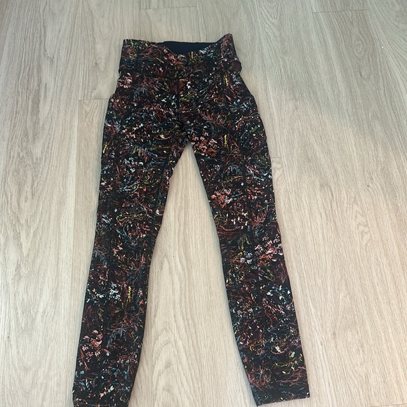 Lululemon Leggings - Invigorate High Rise-Foliage Overlay Multi - Picture 6 of 12